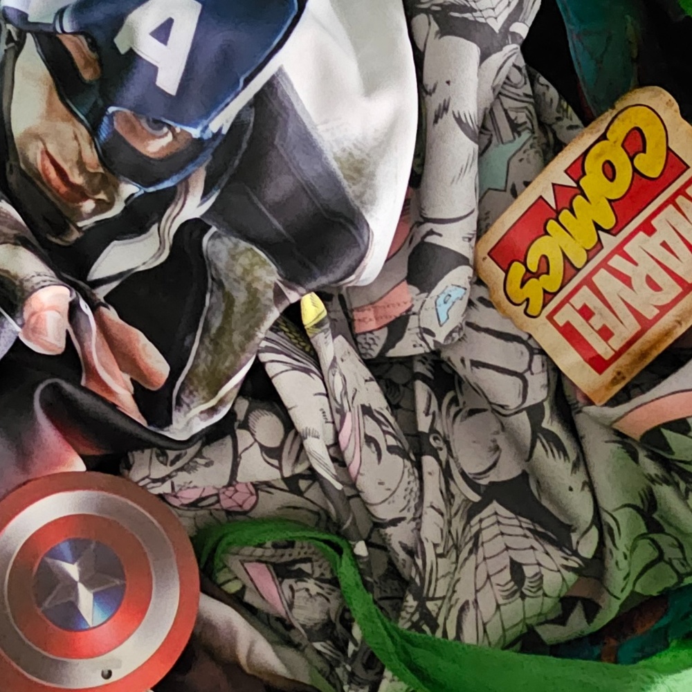 MARVEL MYSTERY BOX - BRAND NEW - FREE SHIPPING
